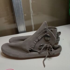 Minnetonka Gray Suede Fringe Ankle Moccasins with Metal Buttons